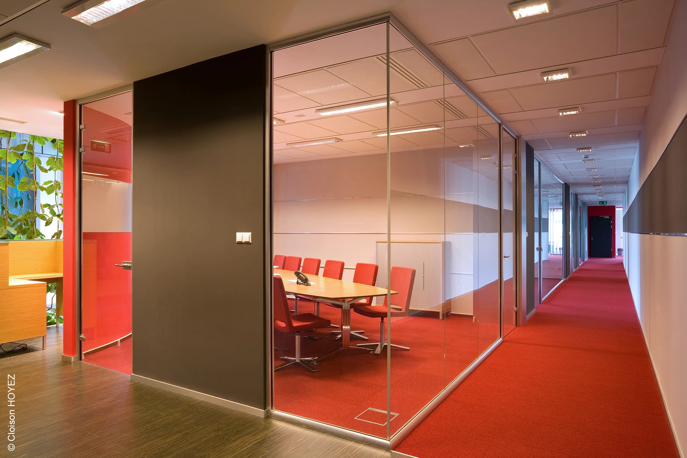 OFFICE PARTITIONS LIMIT OFFICE LAYOUT FLEXIBILITY