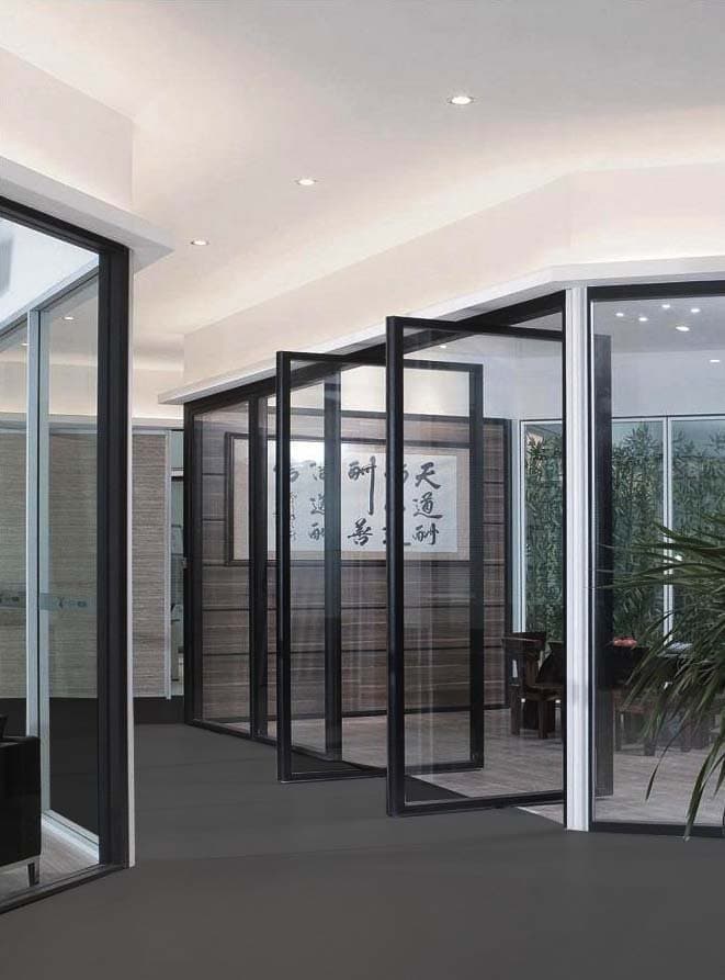 Seamless Indoor-Outdoor Flow