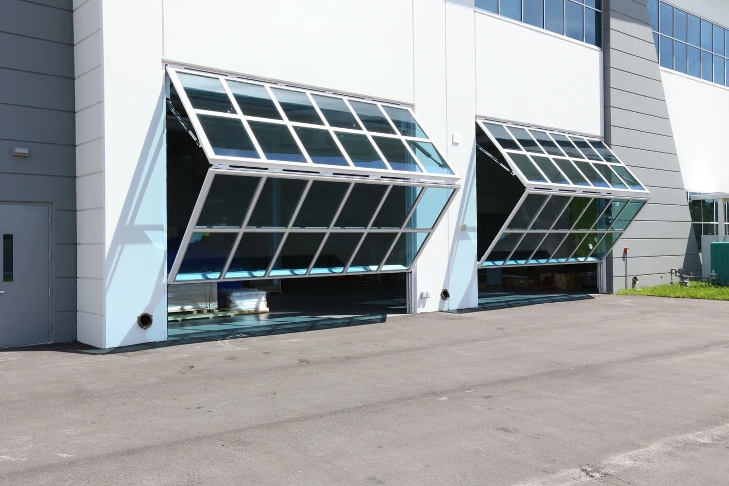 why hydraulic doors should be on your mind?