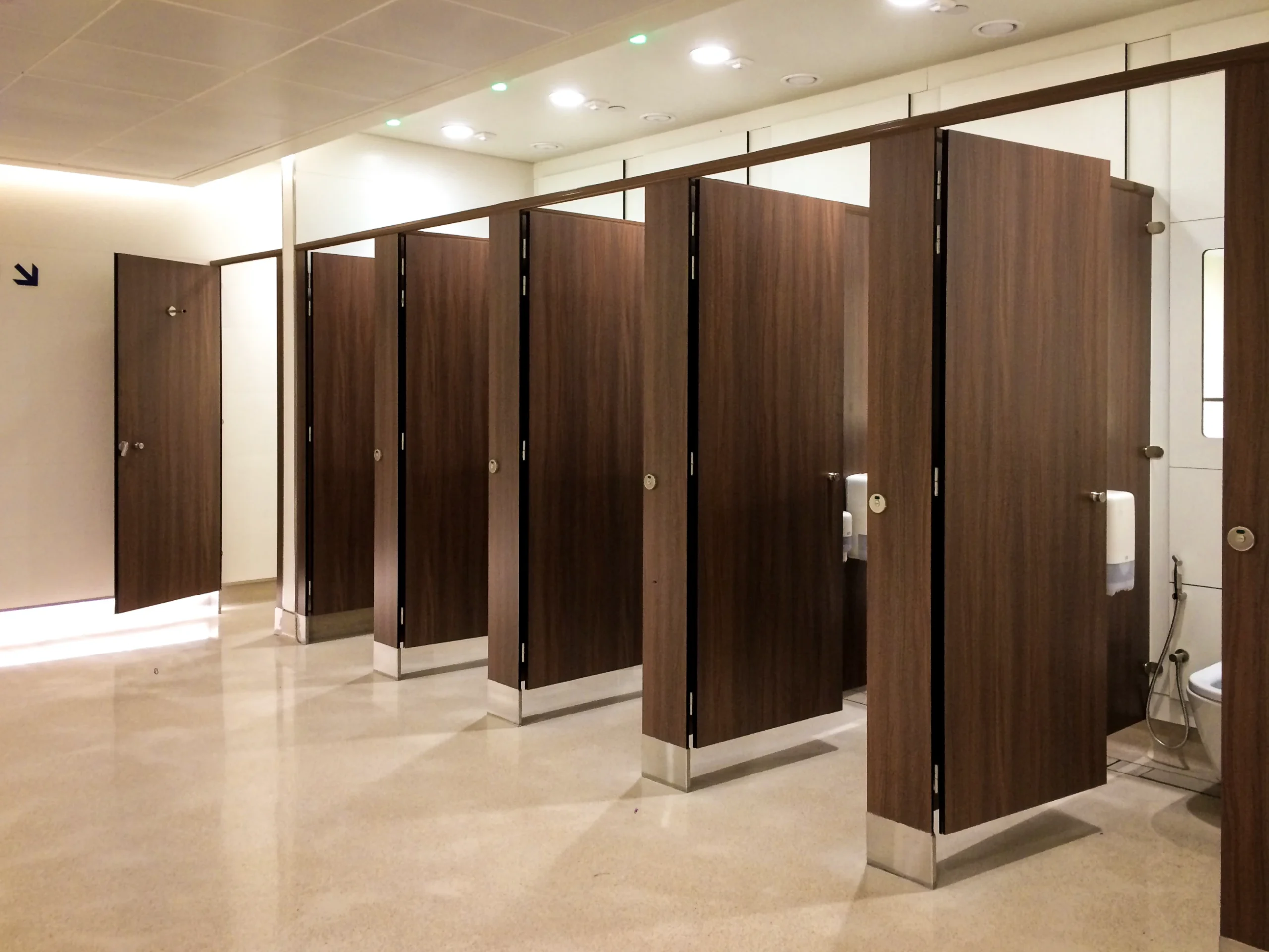 Why is a Compact Laminate Solution better than MDF?